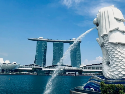 Tour Section Singapore Walking 400×300 3
